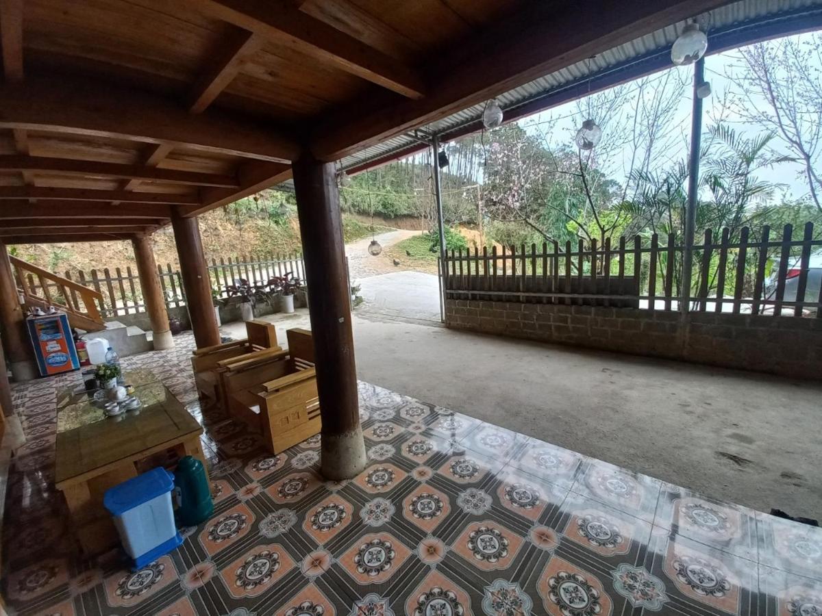 Homestay Hoang Vu ハザン エクステリア 写真